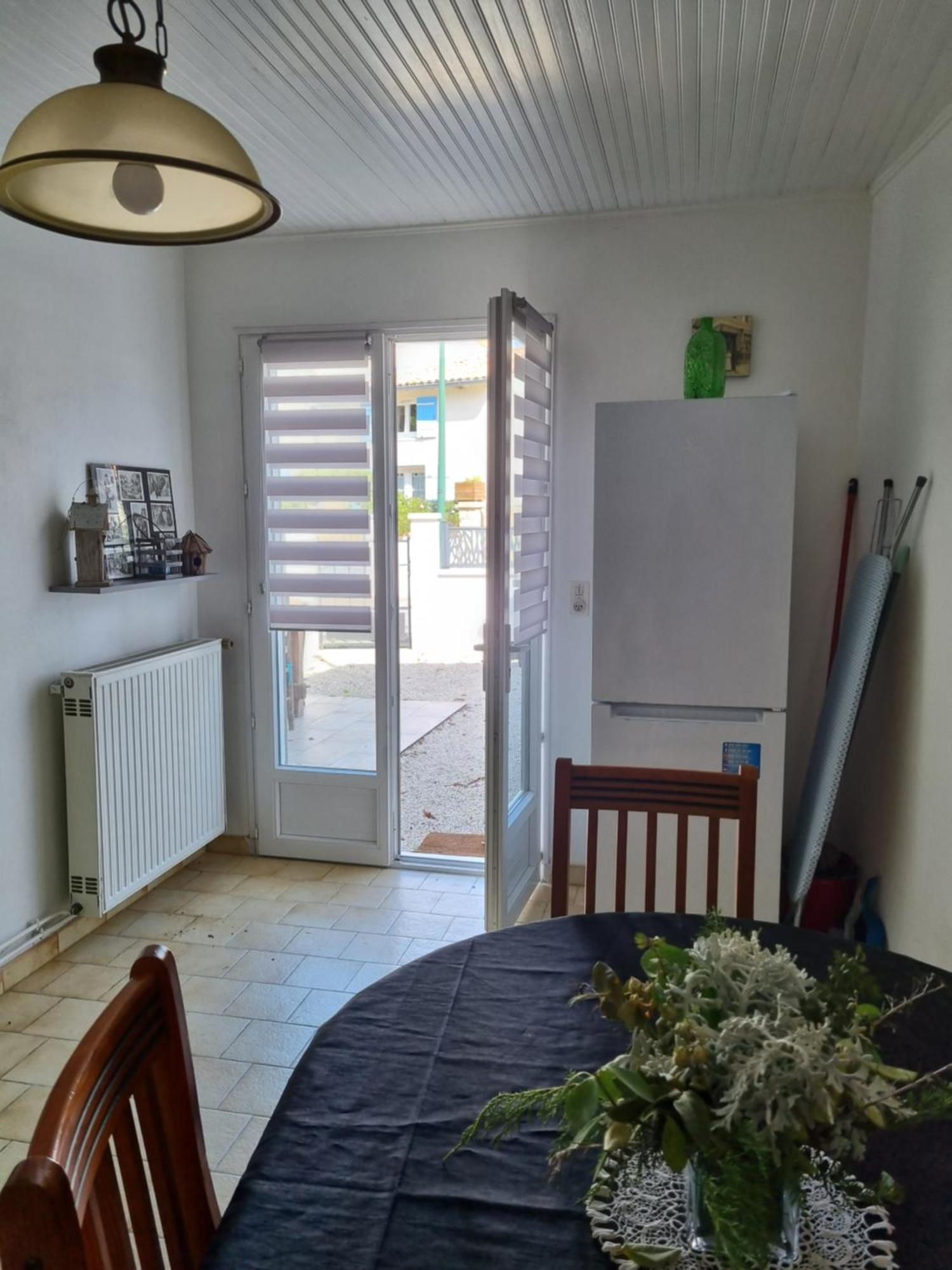 Gite Chez Gladys Chenac Saint Seurin d'Uzet Exterior foto